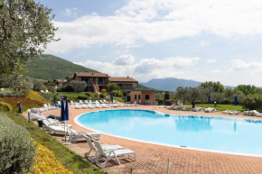 Corte Collina, piscine, tennis